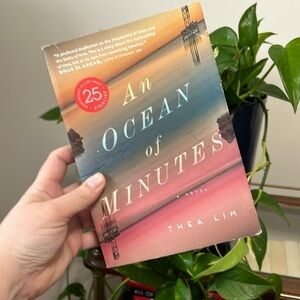5 for $20 - An ocean of minutes by Thea Lim paperback book